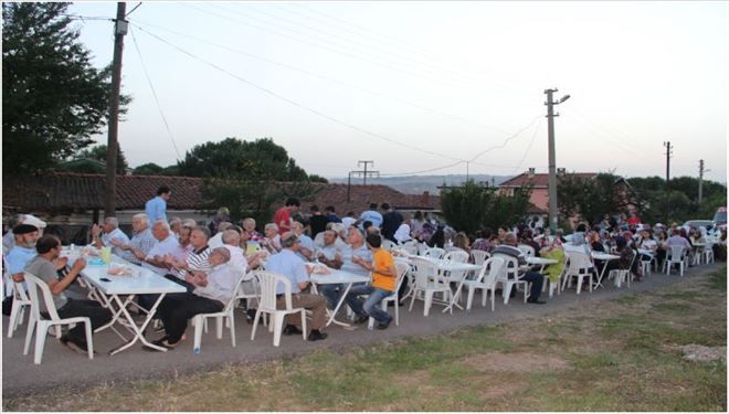Merhum Şaban Karakaya´nın 52´sinde İftar Yemeği Verildi