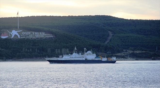 Rus Casus Gemisi Çanakkale Boğazından Geçti.