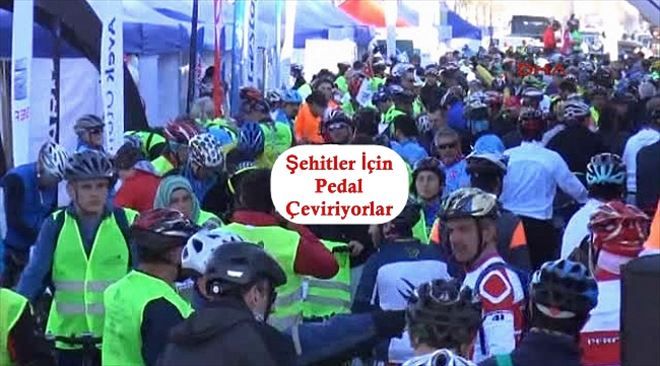 Şehitler İçin Pedal Çeviriyorlar