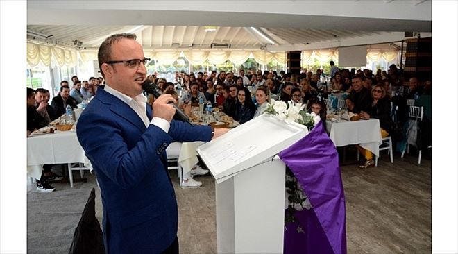 Turan, Berberler ve Kuaförler Odası Üyeleriyle Buluştu