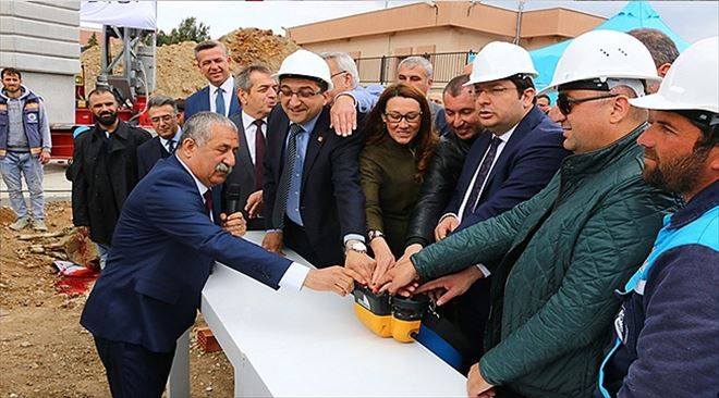 Şehit Piyade Astsubay Üstçavuş Kıvanç Kaşıkçı Kapalı pazar Yeri Temel Atma Töreni Yapıldı