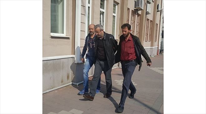 Sahte Kimlikle Kredi Çekmek İsterken Yakayı Ele Verdi
