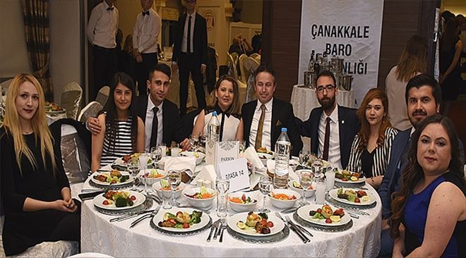 Çanakkale Barosu Gala Yemeğinde Buluştu