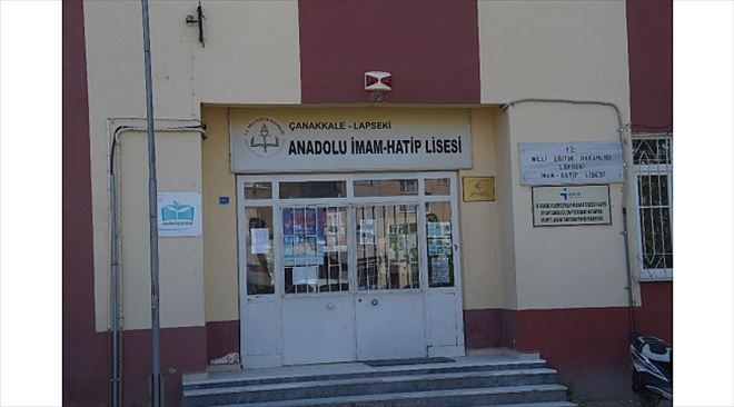 Lapseki İmam Hatip Lisesi Ve Yurt Binasının İhaleye Çıkıyor