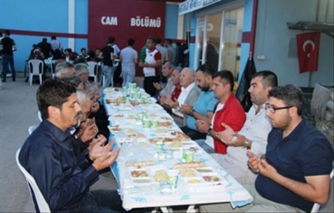 MERCANLAR MERMER´DEN GELENEKSEL İFTAR YEMEĞİ