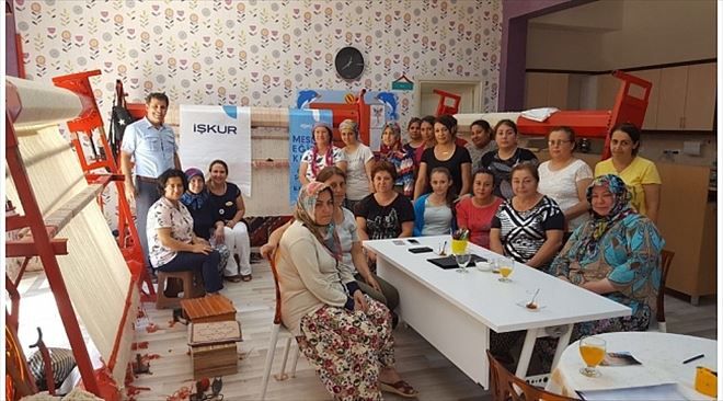 Çanakkale´de Dokumacılık Kursu Açıldı