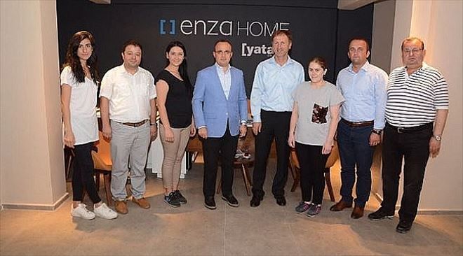 Bülent Turan Yataş Enza Home´u Ziyaret Etti