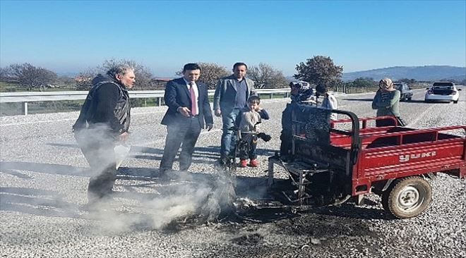 Araçları Yanan Vatandaşların Yardımına AFAD Koştu