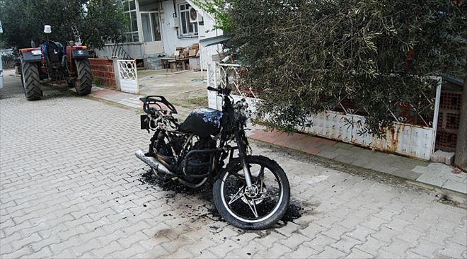 Bayramiç´te Motosikleti Yaktılar