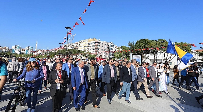 1.Uluslararası Troya Çocuk Halk Dansları Festivalinde Büyük Coşku