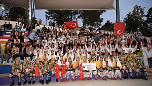 DÜNYANIN RENKLERİ ÇAN'DA BULUŞTU