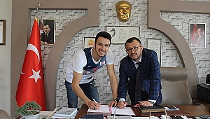 Umurbey Belediyesporyeni Transferlerini Tanıttı