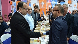 Milletvekili Adayları İftarda Partililerle Bir Araya Geldi