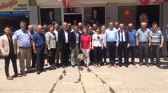 ÇAN CHP İLÇE ÖRGÜTÜ, BUGÜN AÇILAN SEÇİM BÜROSUNDA BAYRAMLAŞMA TÖRENİ GERÇEKLEŞTİRDİ