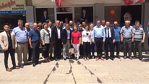 ÇAN CHP İLÇE ÖRGÜTÜ, BUGÜN AÇILAN SEÇİM BÜROSUNDA BAYRAMLAŞMA TÖRENİ GERÇEKLEŞTİRDİ