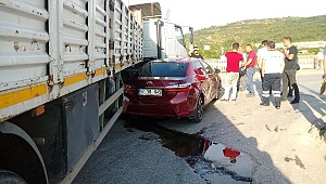 Çan'da Kaza! Otomobil Tırın Altına Girdi..