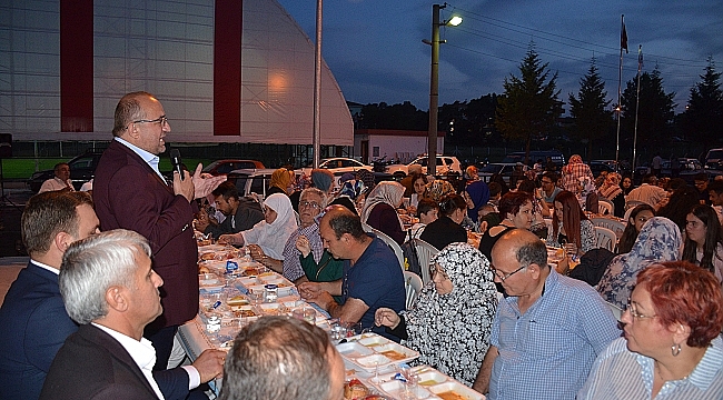 Gider, Genç Aday İçin Oy İstedi