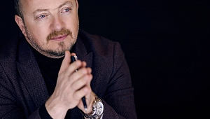 Fazıl Sayın'ın Beklenen Romanı Raflarda Yerini Alıyor