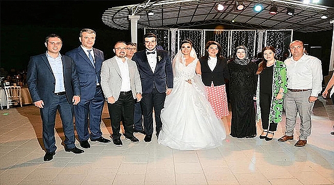 AK Partili Vekiller Düğüne Katıldı