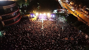 Otilia'dan Biga'da Muhteşem Konser