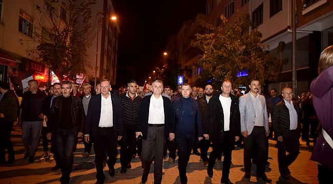 Çan'da Yüzlerce İnsan Fener Alayına Katıldı