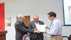 Mustafa Bayar´a Teşekkür Belgesi Takdim Edildi