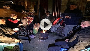 Depremden Korkan Vatandaşlar Geceyi Dışarıda Geçirdi