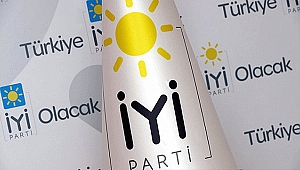İyi Parti'de İstifa Depremi!