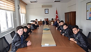 23 Eylül Ortaokulu Futsal Takımından Çan Kaymakamı Mustafa Gürdal'a Ziyaret