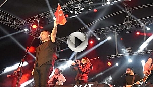 Çanakkale Haluk Levent'le Coştu