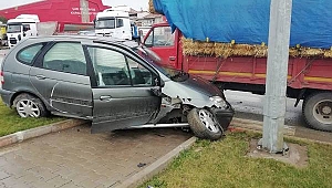 Sanayi Köprüsü Kavşağında Kaza!