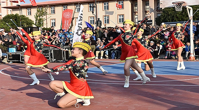 "2. Uluslararası Troya Çocuk Halk Dansları Festivali Başladı"