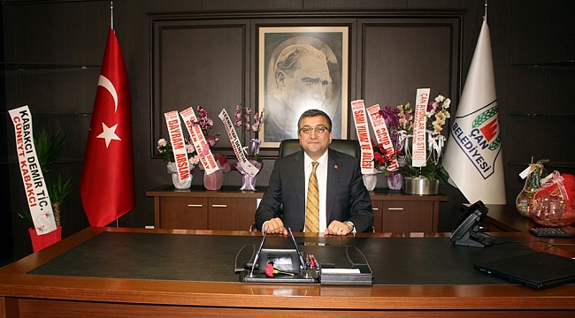 Çan Belediye Başkanı Bülent Öz'ün Berat Kandili Mesajı