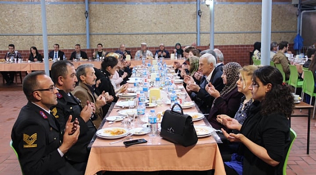 Çan Kaymakamlığından Şehit ve Gazi Ailelerine İftar Yemeği Düzenlendi