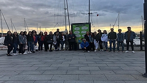 ÇOMÜ Öğrencileri Kadın Erkek Eşitliğine Afişlerle Dikkat Çekti