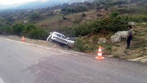 Hafif Ticari Araç Şarampole Yuvarlandı 1 Kişi Öldü!