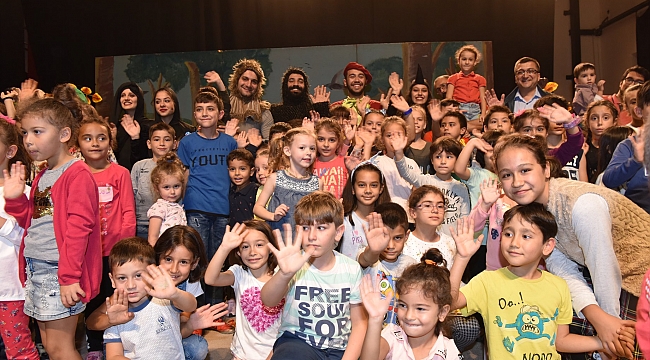 Çan'da Çocuklar Hafta Sonunu Tiyatroda Eğlenerek Geçirdi