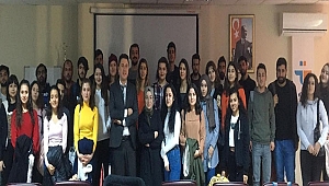 ÇOMÜ HİT, ÜYELERİNE MÜLAKAT EĞİTİMİ DÜZENLEDİ