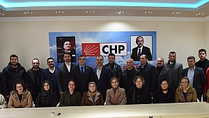 BÜLENT ÖZ YENİ SEÇİLEN CHP İLÇE ÖRGÜTÜNE İADE-İ ZİYARET GERÇEKLEŞTİRDİ