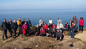 TURİST REHBERLERİ 105. YILDA 'ARIBURNU CEPHESİ'Nİ' ADIMLADI