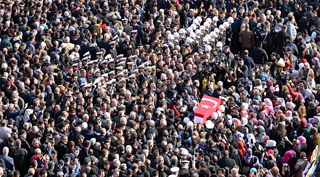 TÜRKİYE, ŞEHİTLERİNİ SON YOLCULUĞUNA UĞURLUYOR!