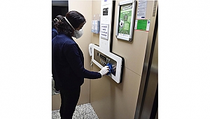 BELEDİYE BİNASINDA VİRÜSE KARŞI DEZENFEKTE ÇALIŞMALARI GERÇEKLEŞTİRİLİYOR