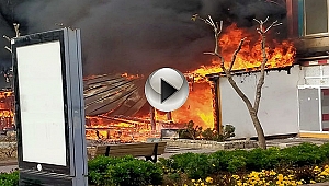 CUMHURİYET MEYDANI'NDA YANGIN!