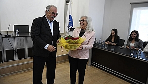 KENTLİ KADINLARDAN BAŞKAN GÖKHAN'A ZİYARET