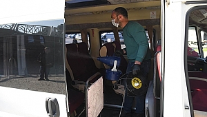 KÖY MİNİBÜSLERİ VE TAKSİLER DEZENFEKTE EDİLİYOR