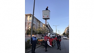 KEPEZ KIRMIZI BEYAZ OLUYOR