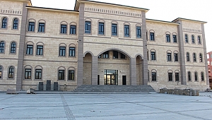 "ÇANAKKALE'MİZDE YENİLENMEYEN KAMU KURUMU, OKUL, HASTANEDE KALMADI"