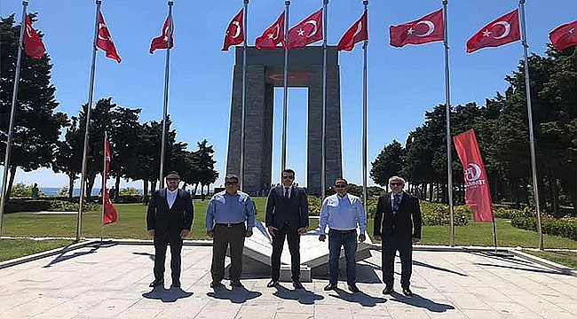 BAŞKAN KARACA ŞEHİTLİKLERİ ZİYARET ETTİ