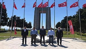BAŞKAN KARACA ŞEHİTLİKLERİ ZİYARET ETTİ