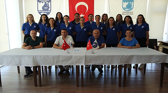 BELEDİYESPOR'DA İMZA TÖRENİ